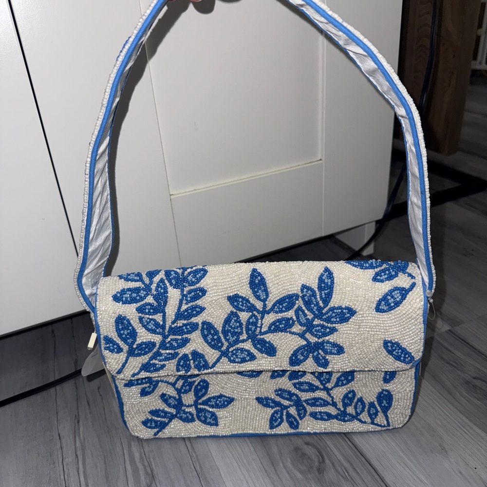 Beaded shoulder bag